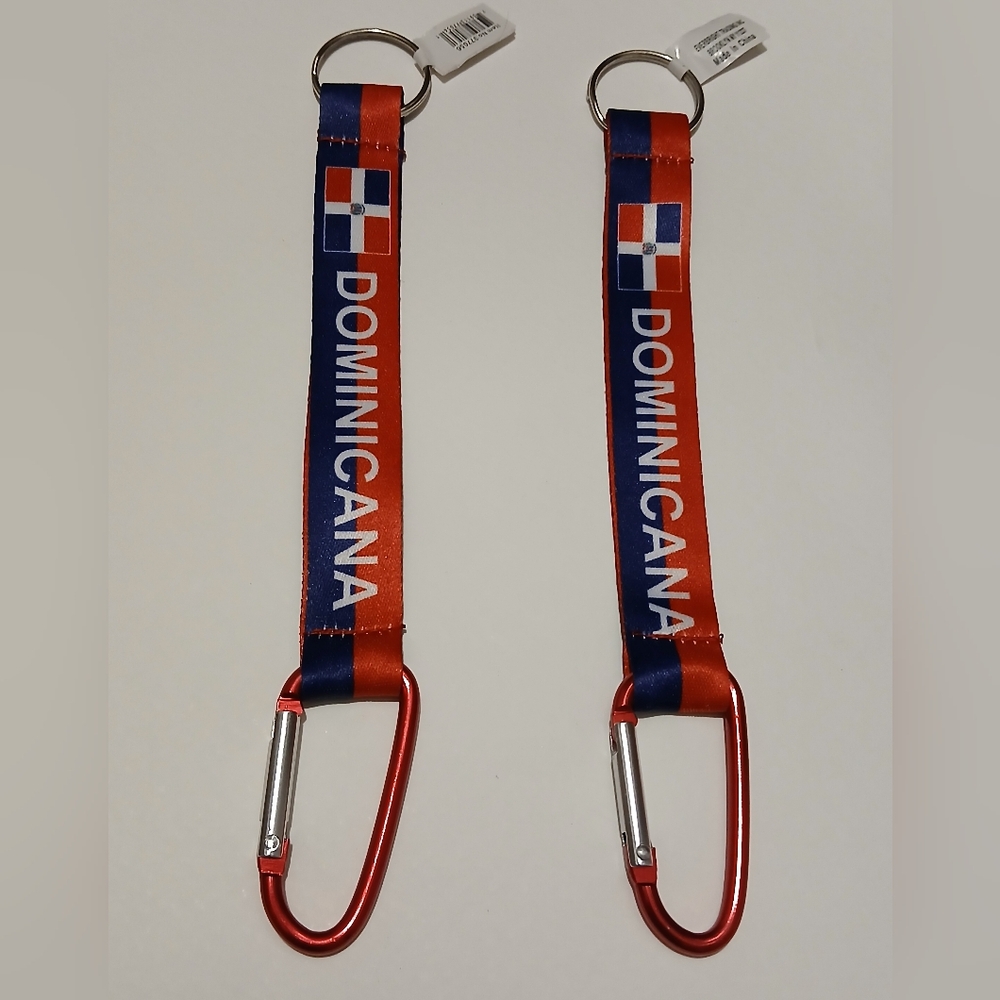 New Set Of Dominican Key Holder Flag Key Chain  Key Ring 2 Pcs Dominicana